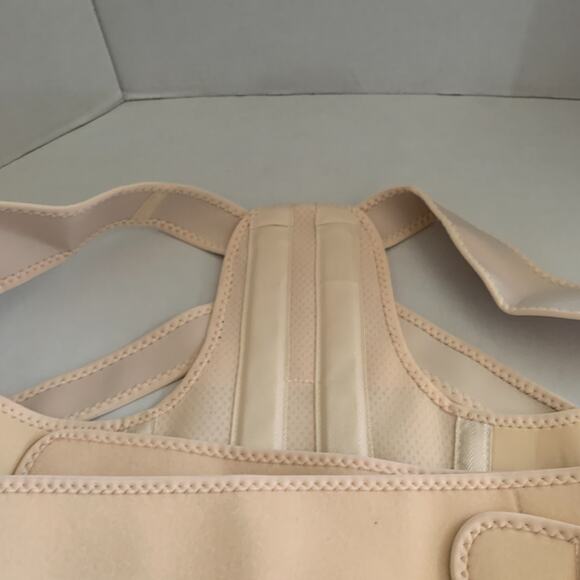 FIT GENO Size L/XL Back Posture Corrector Brace Creme Adjustable - Picture 3 of 9